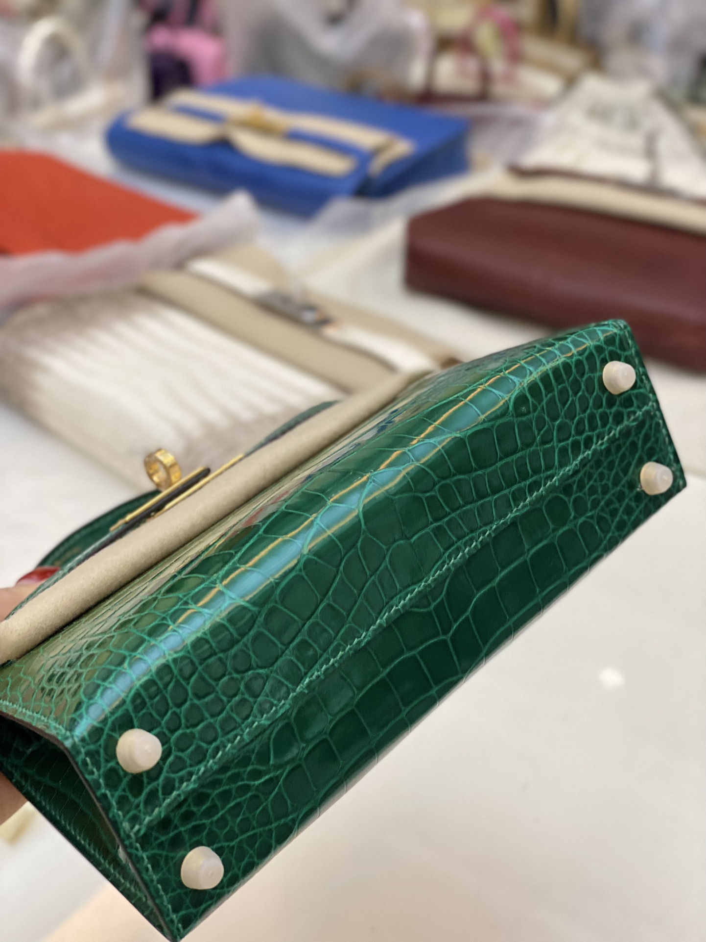 Hermes Kelly Mini II Bag 19CM In Vert Vertigo Shiny Alligator Leather